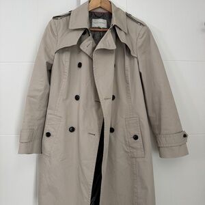 Banana Republic Trench coat women’s medium petite